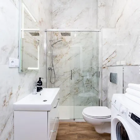Amphitrite - 1Br & Balcony, Lift - Kazimierz Apartmán